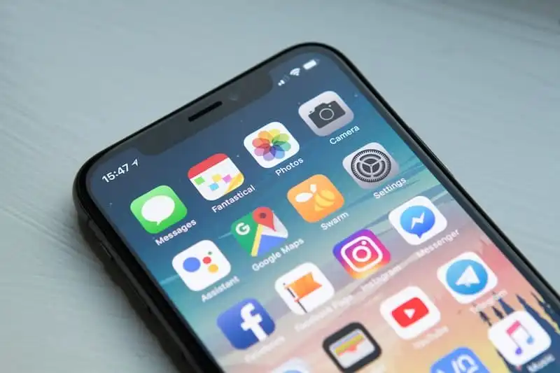 6 apps para viajar barato y rápido en España: últimas horas, gasolina y reservas
