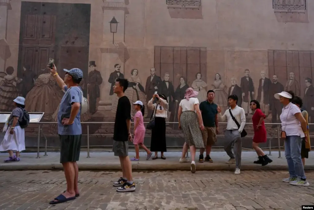 Crisis Energética y Turística en Cuba: La Huida de los Visitantes