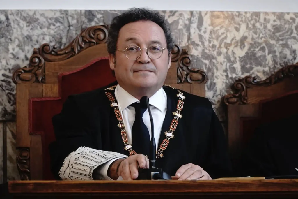 Crisis Política en Asturias: La Condena del Fiscal General y sus Repercusiones