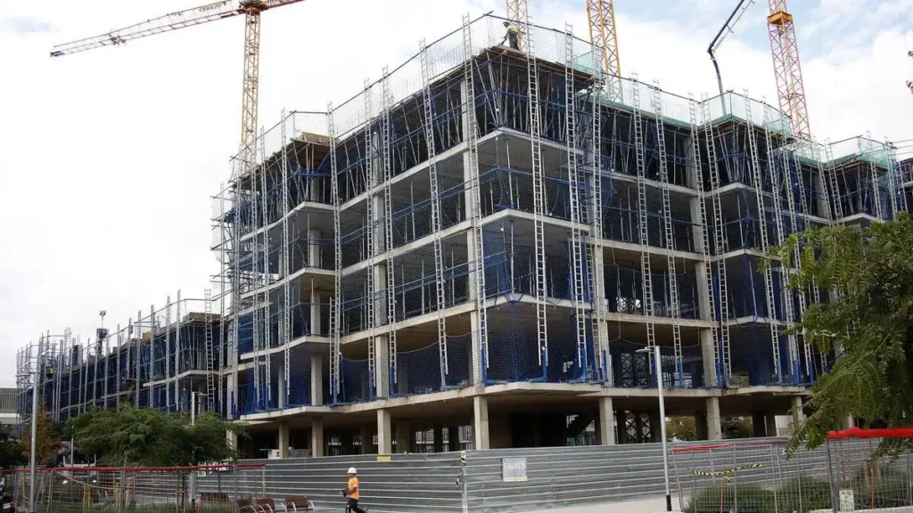El Auge de la Inversión Inmobiliaria en Catalunya: Proyecciones y Desafíos