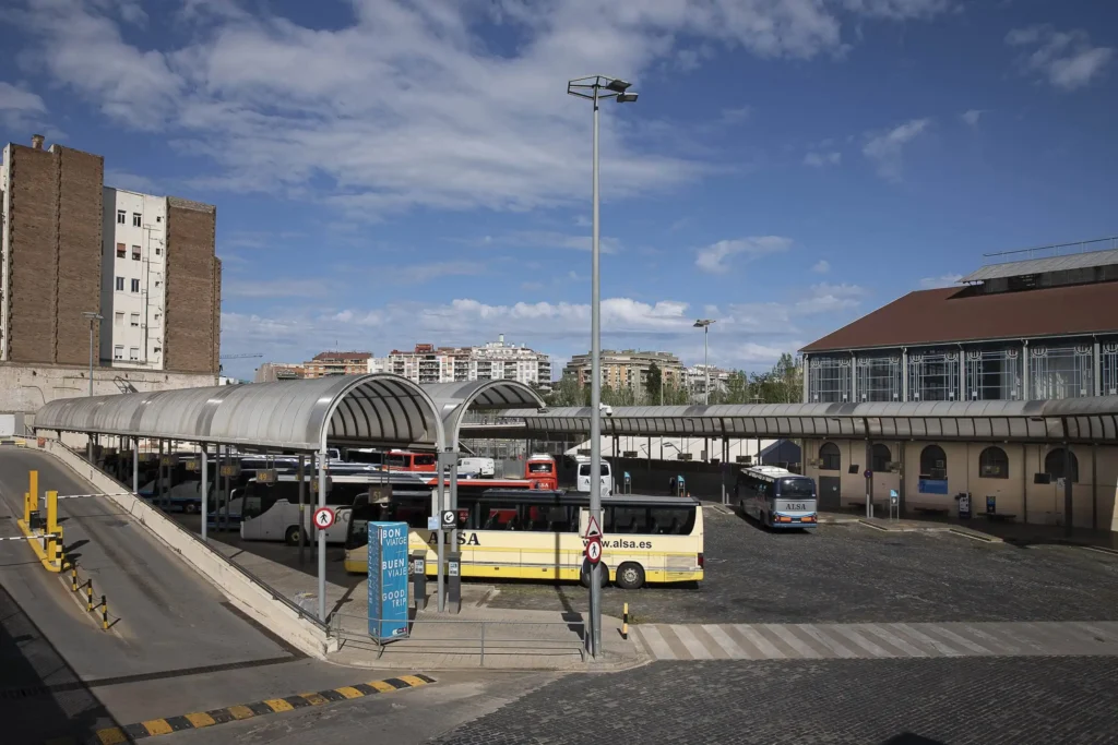 Estación de autobuses interurbanos en Barcelona: ¿cuándo llegará un intercambiador real?
