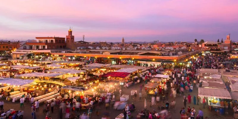 Explorando la Vida Nocturna de Marrakech: Un Viaje entre Tradición y Modernidad