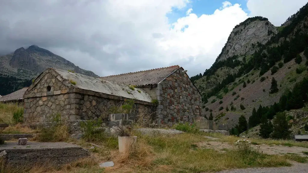 Huesca mejor destino de aventura 2026: por qué el Pirineo aragonés lidera el turismo extremo