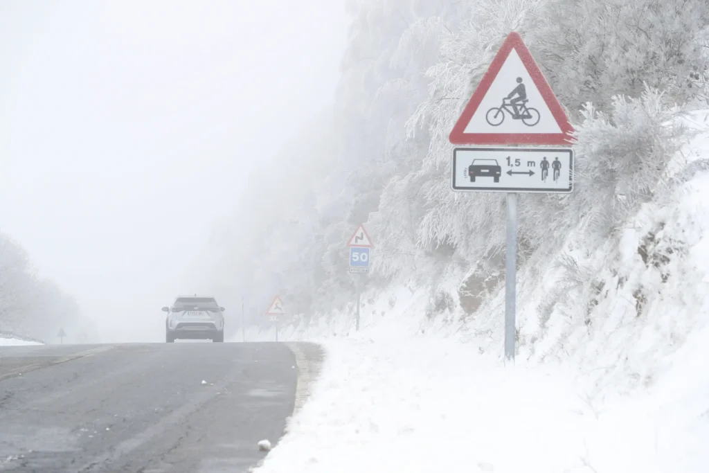 Impacto de la Borrasca Goretti en León: Nieve y Condiciones Climáticas Desafiantes