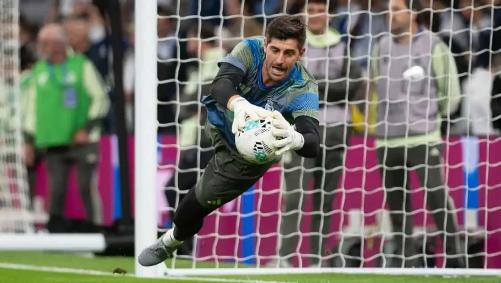 Incertidumbre en la Portería del Real Madrid: La Duda de Courtois para la Champions