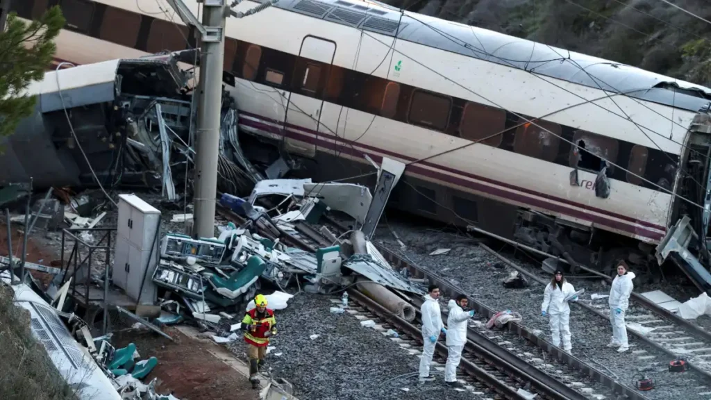 Investigación del Trágico Accidente Ferroviario en Adamuz: Avances y Reacciones