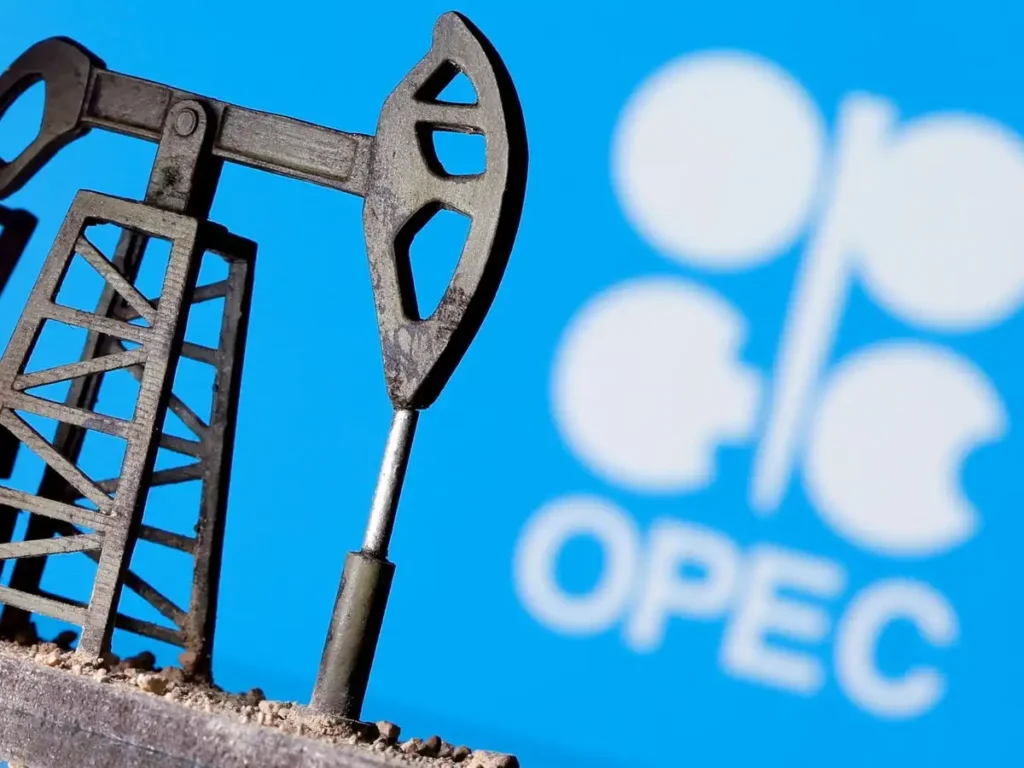 OPEP+ aumenta producción petróleo 206.000 barriles: ¿qué implica para precios y suministro?