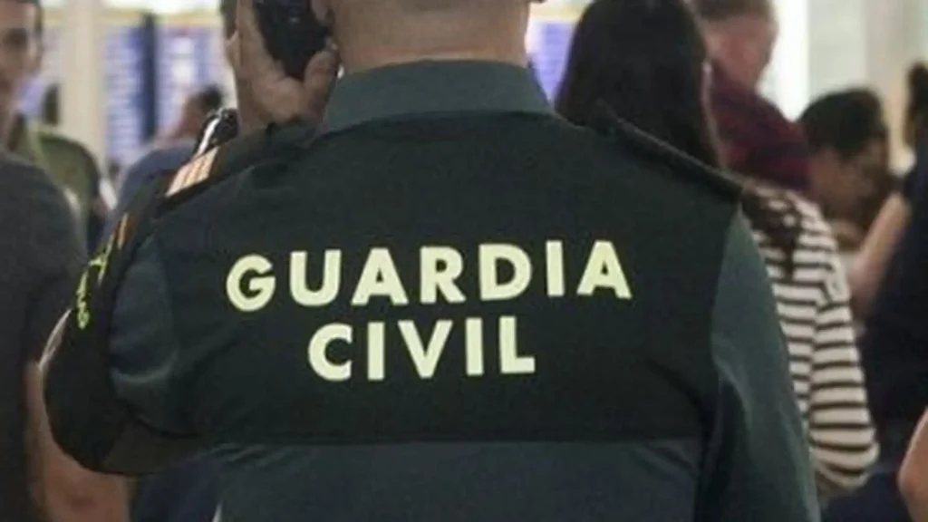 Tragedia en La Algaba: Mujer de 44 Años Asesinada en Su Hogar