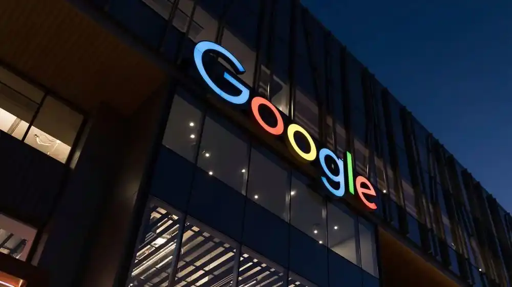 YouTube contra deepfakes: cómo la plataforma detecta y elimina videos falsos de famosos