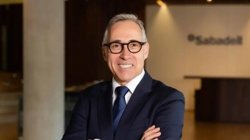 Banc Sabadell 2026: 971 millones de euros de beneficio neto en el primer semestre, pero con caída del 0,5%