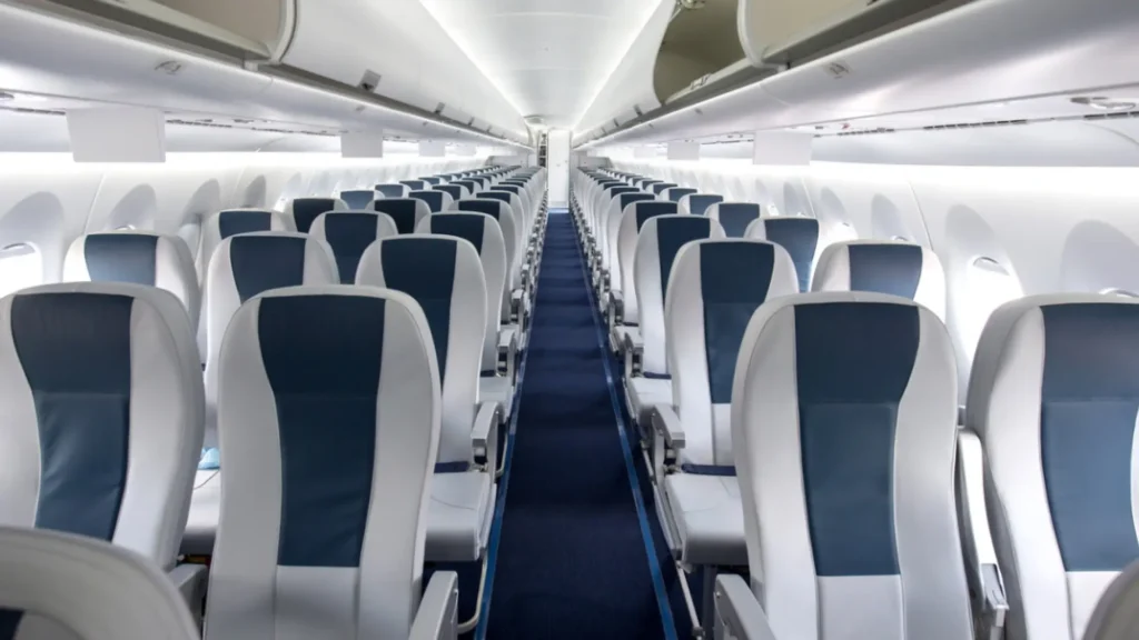 EasyJet instala asientos más cómodos: ¿qué cambia en los vuelos low-cost?
