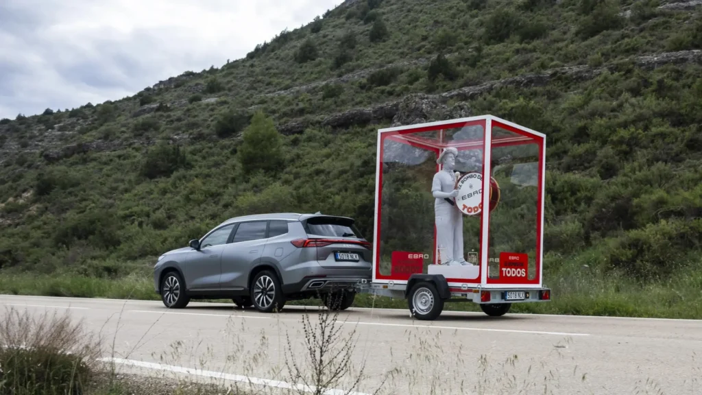 Ebro amplía capacidad de remolque en SUV: hasta **1.500 kg** en el s900 PHEV 4×4